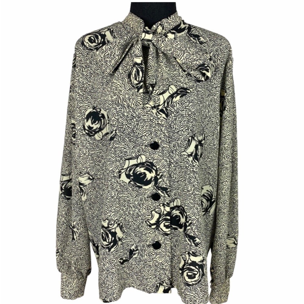 Rare Vintage Givenchy Blouse 🔥